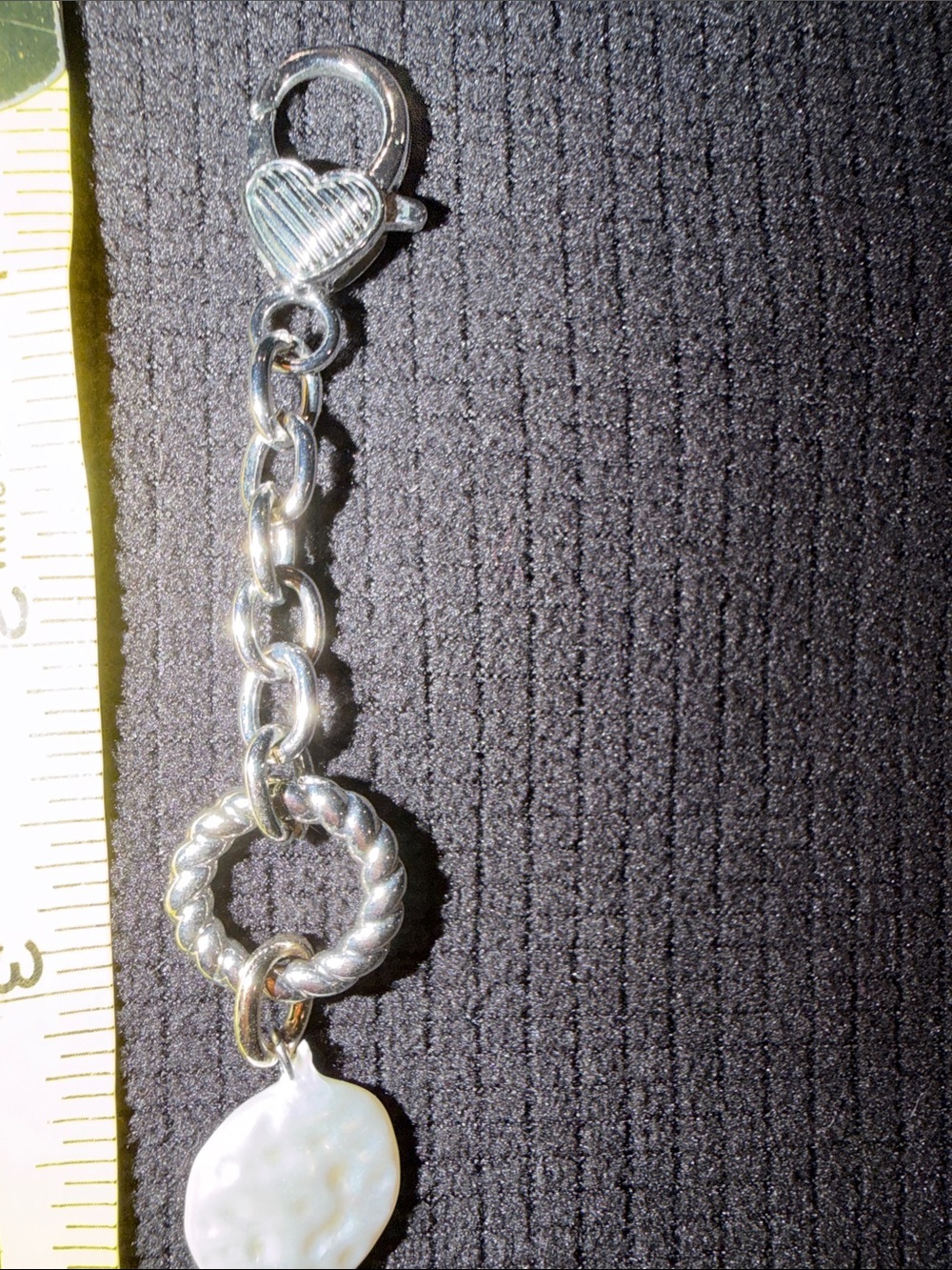 Mixed metal freshwater pearl necklace and earrings. - Picture 5 of 9